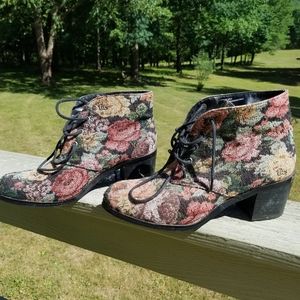 Heeled tapestry booties (womens 9.5)